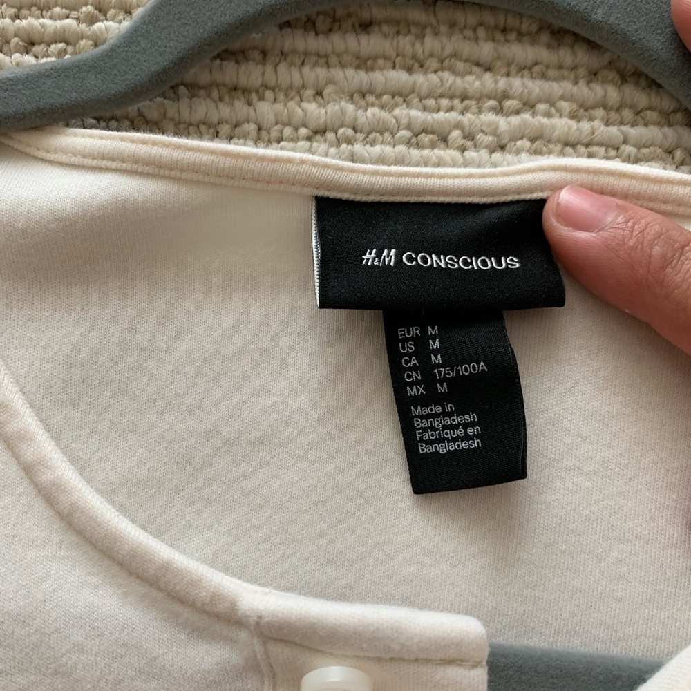 H&M - Picture 2 of 2